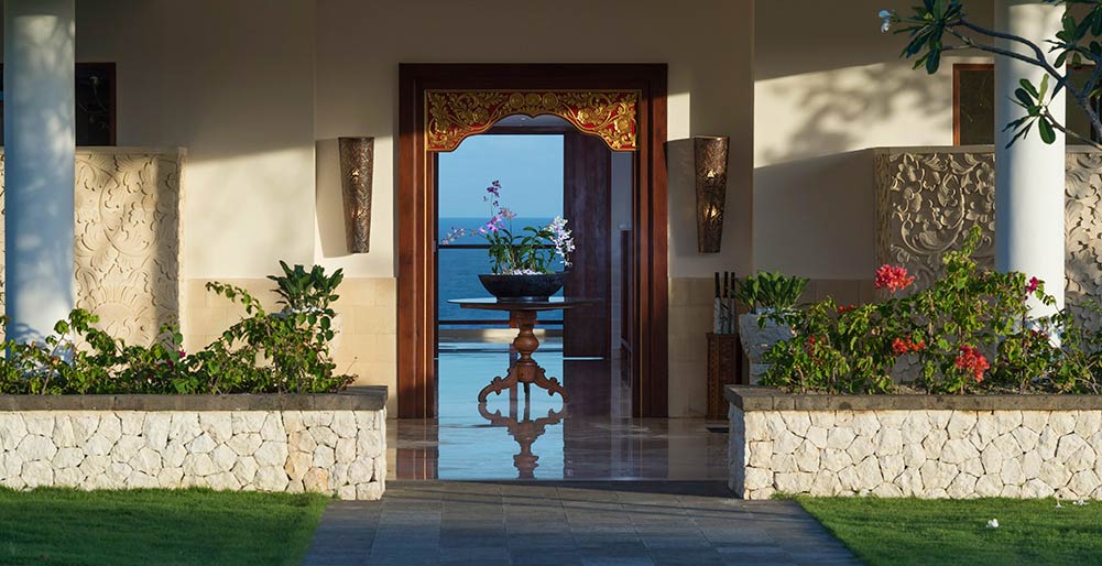 Pandawa Cliff Estate - Villa Rose - View through the villa to the sea